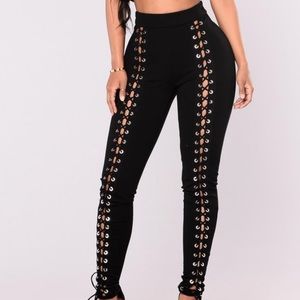 Fashion Nova X’s and O’s pant.